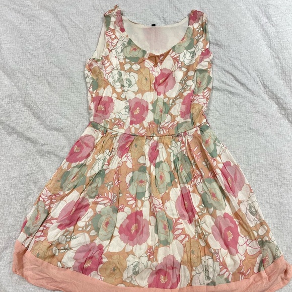 Off white floral printed dress - Picture 7 of 7